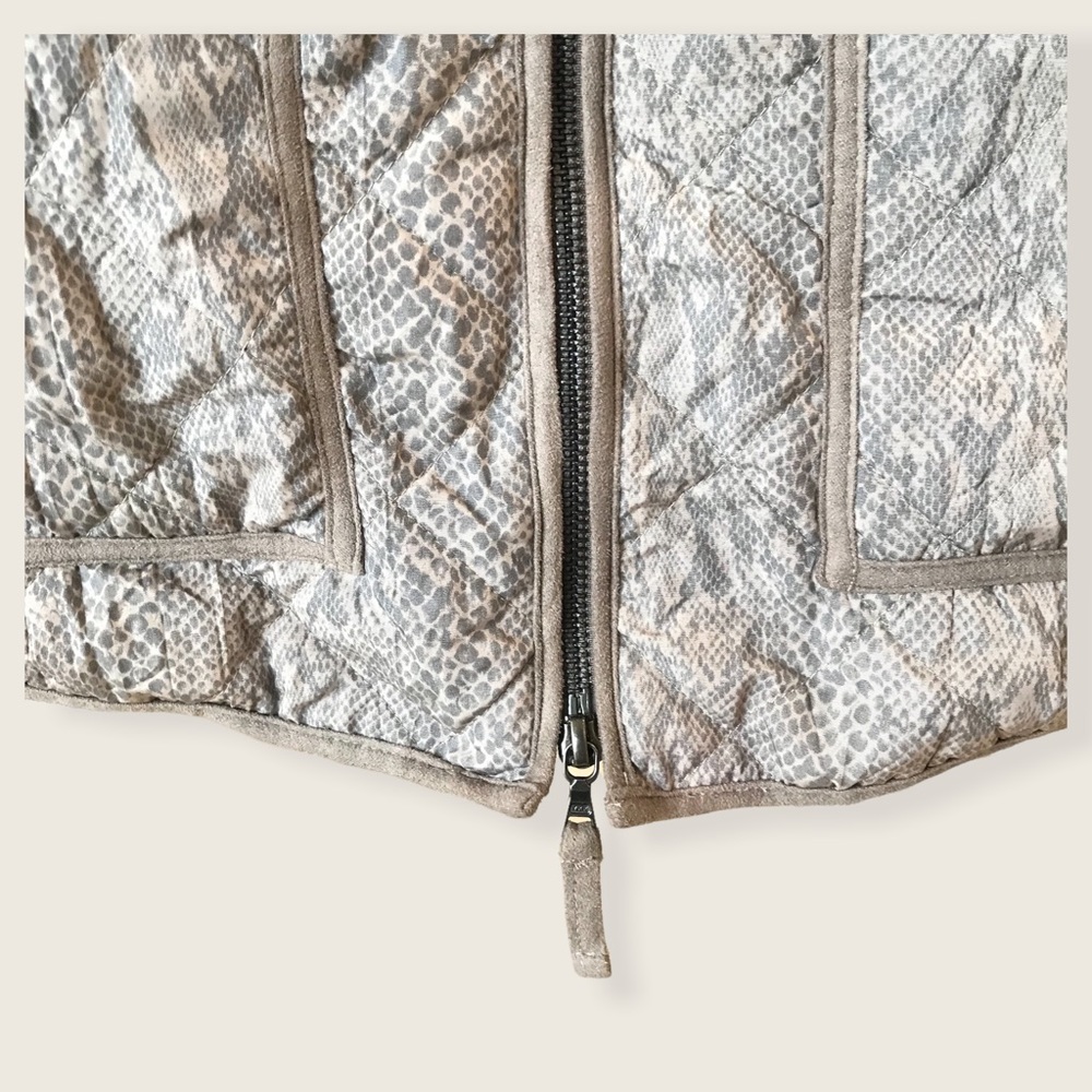 LOGO by Lori Goldstein Quilted Snake Skin Vest - Picture 12 of 12